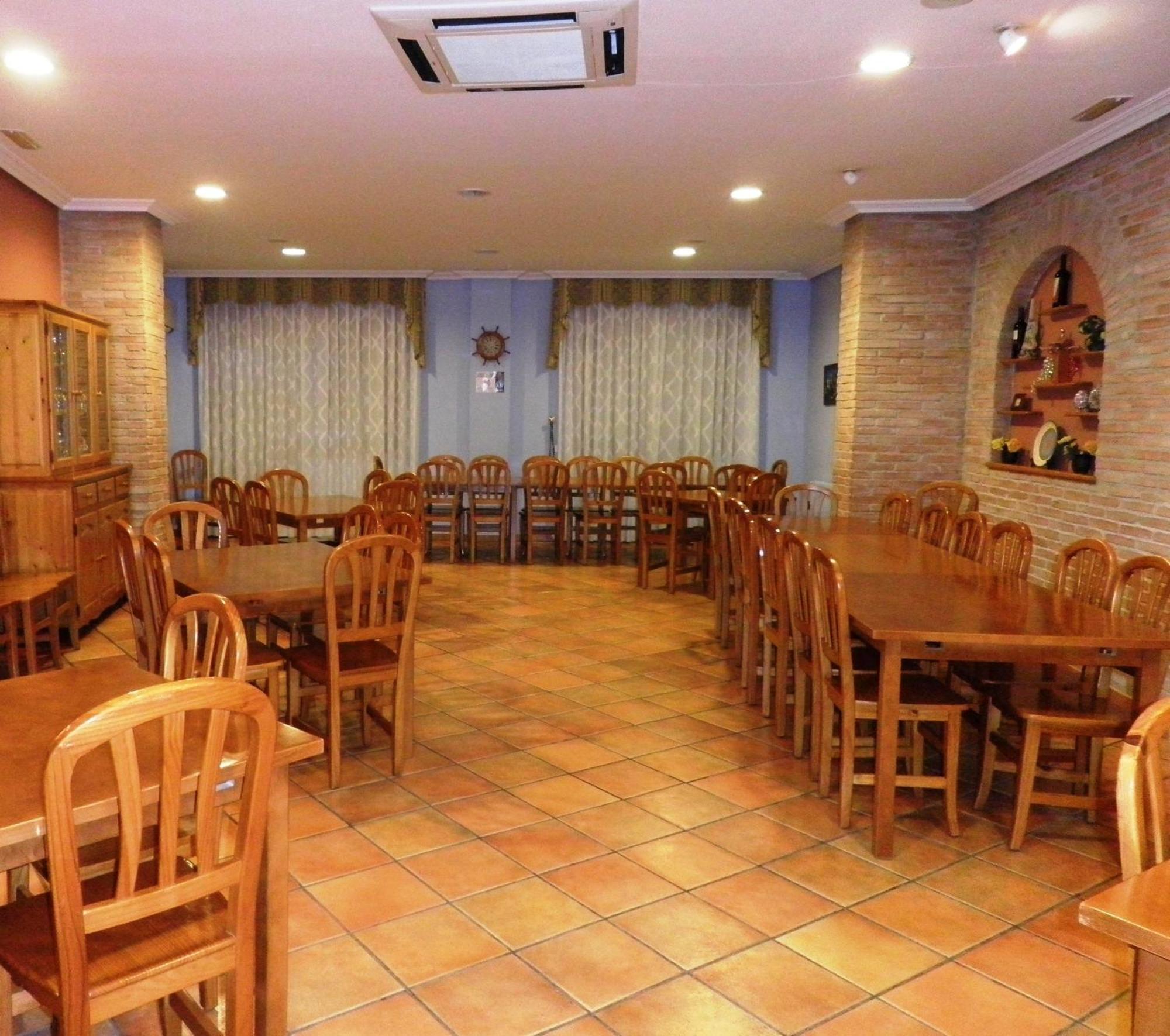 Hostal Rural Casa Castro Alberuela de la Liena Bagian luar foto