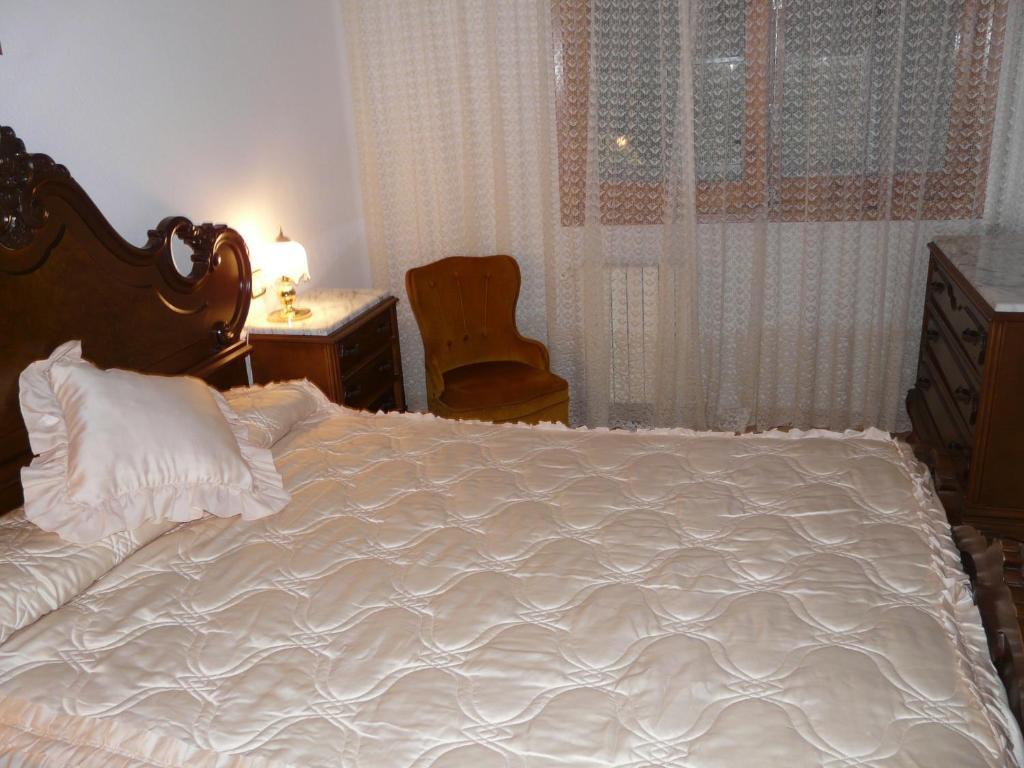 Hostal Rural Casa Castro Alberuela de la Liena Ruang foto