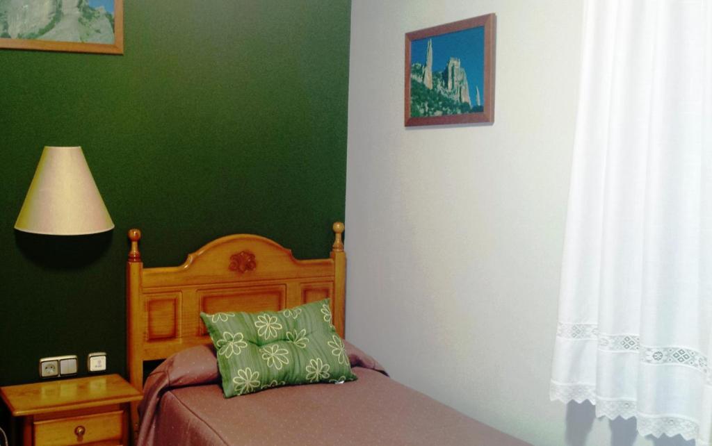 Hostal Rural Casa Castro Alberuela de la Liena Bagian luar foto